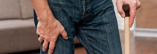 Перелом шийки стегна: лікування без операції, догляд вдома та реабілітація