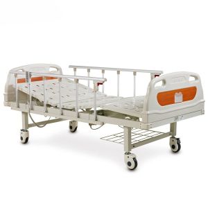 Медицинская кровать с электроприводом, на колесах, с поручнями, 4 секции