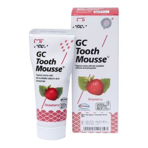 Крем для реминерализации зубов (клубника), 35 мл, GC Tooth Mousse